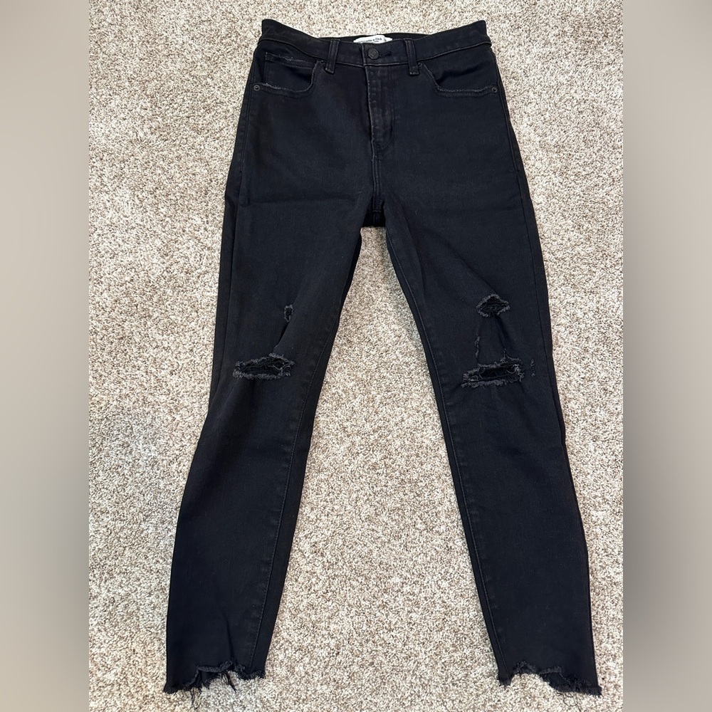 2 jeans -Abercrombie & Fitch
Skinny jeans & lucky brand